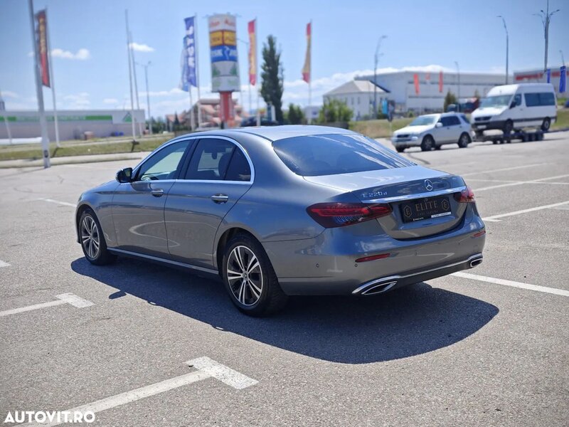 Mercedes-Benz E 220