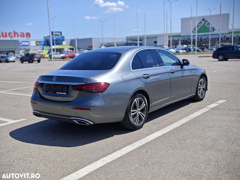 Mercedes-Benz E 220